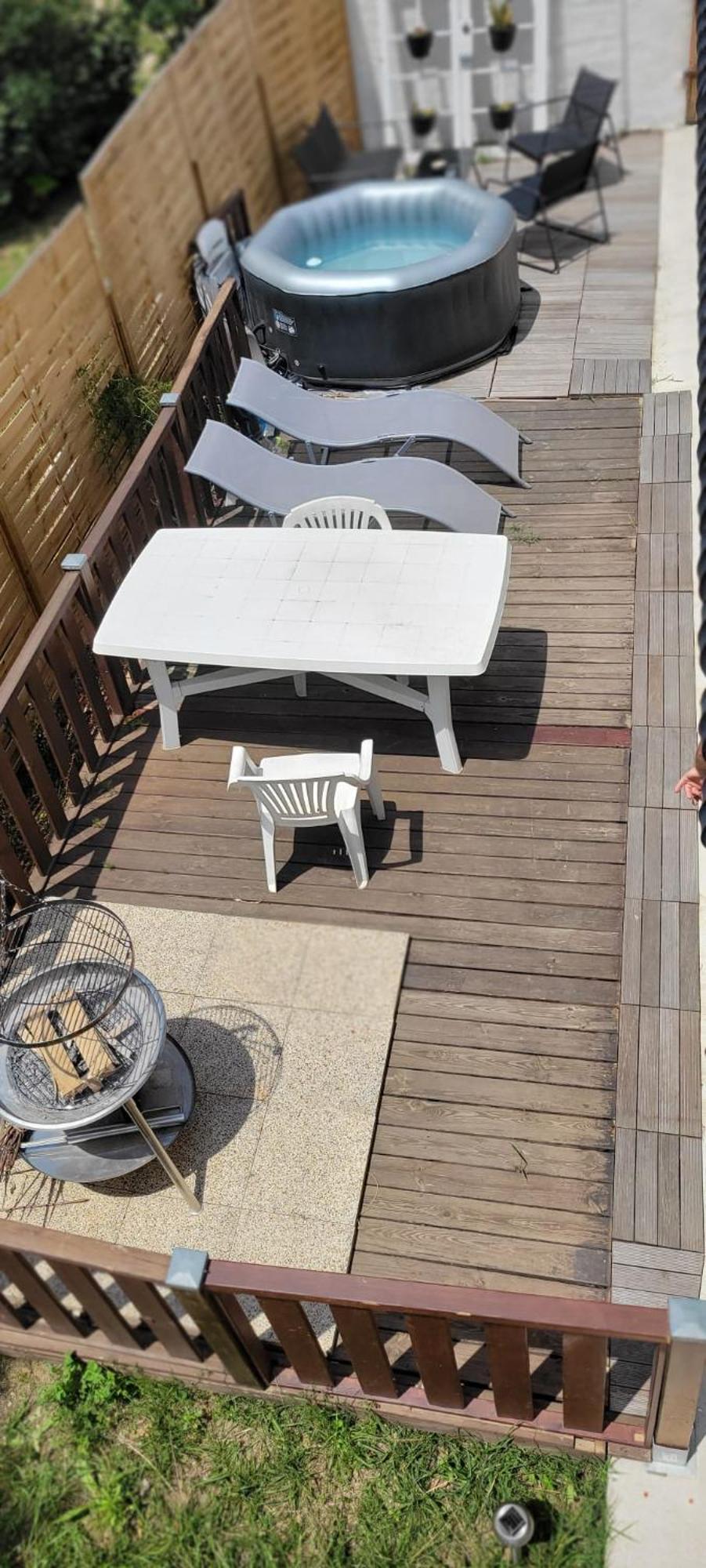 Appartement-1- Prive, Terrasse, Parking Et Jardin Holiday home
